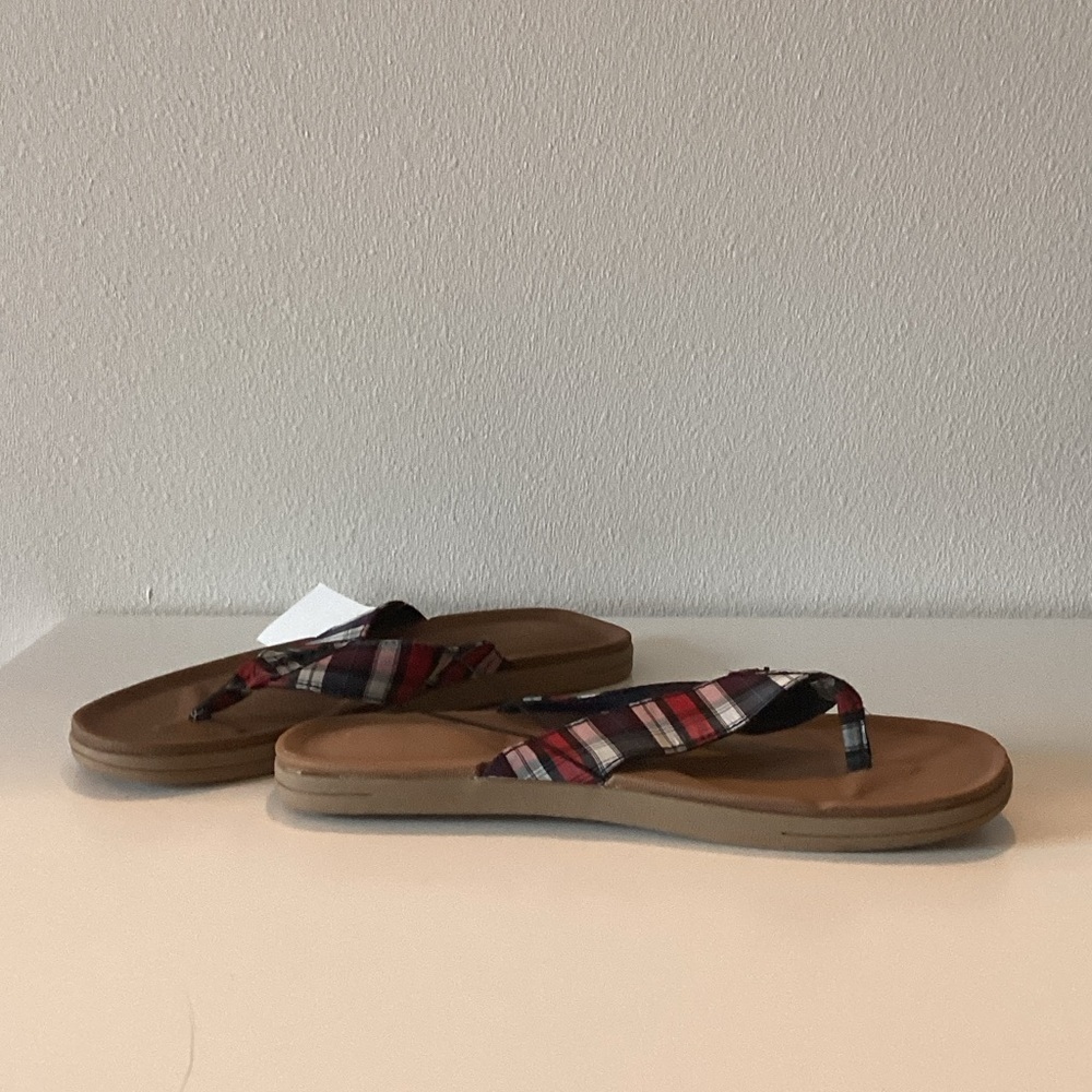 Club Room Plaid Strap Brown FootbedMen’s Flip Flops Size 8 NB